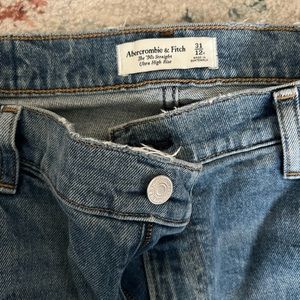 90s Straight Ultra High Rise medium wash worn twice